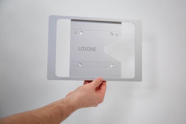 IPad Wallmount 10,9" Silver